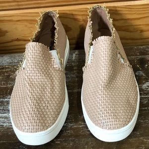 Indigo rd . Slip on shoes . Ladies 8.5